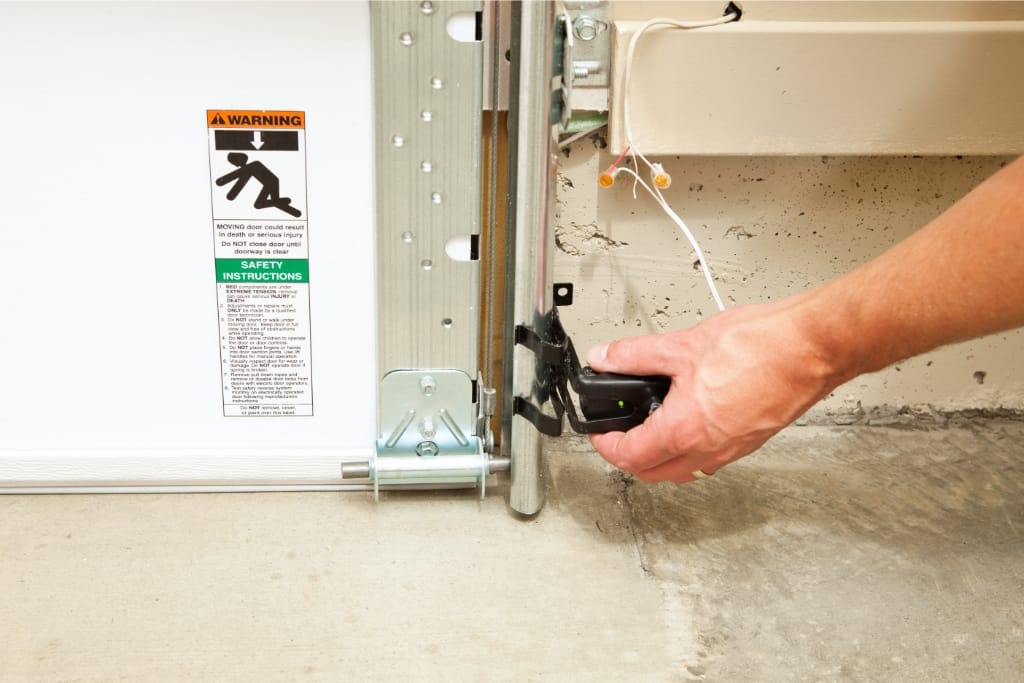 10 Garage Door Safety Tips