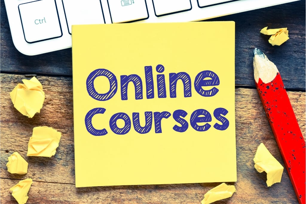 10 Reasons That Make Creating Online Courses The Perfect Side Hustle