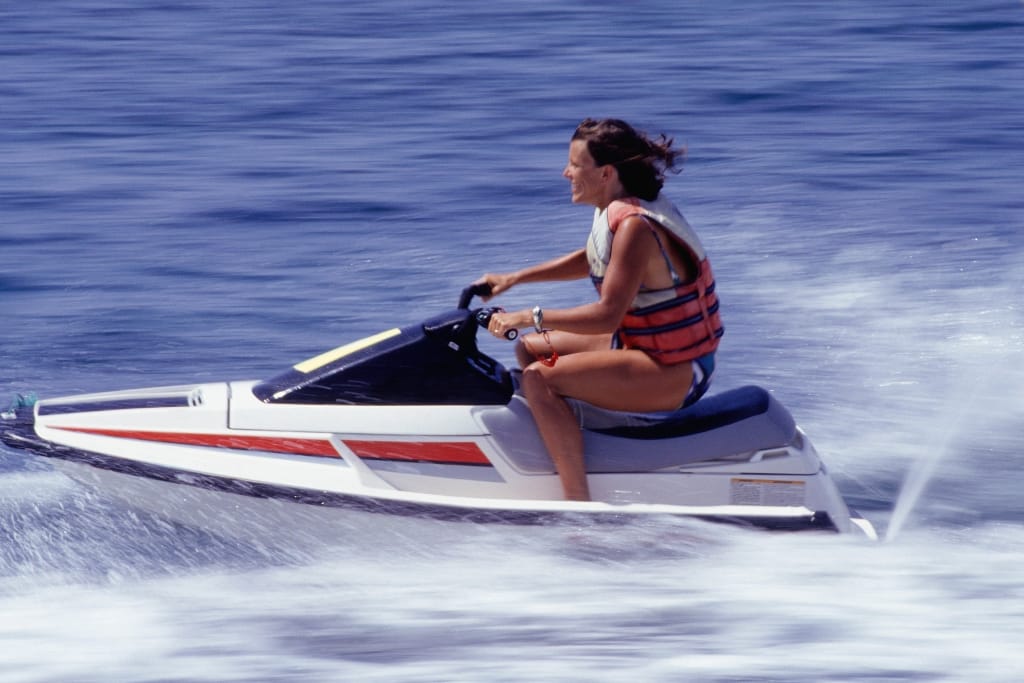 10 Jet Ski Tips For Beginners To Boost Your Confidence On The Water