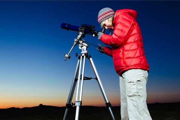 10 Essential Tools Every Aspiring Astronomer Needs